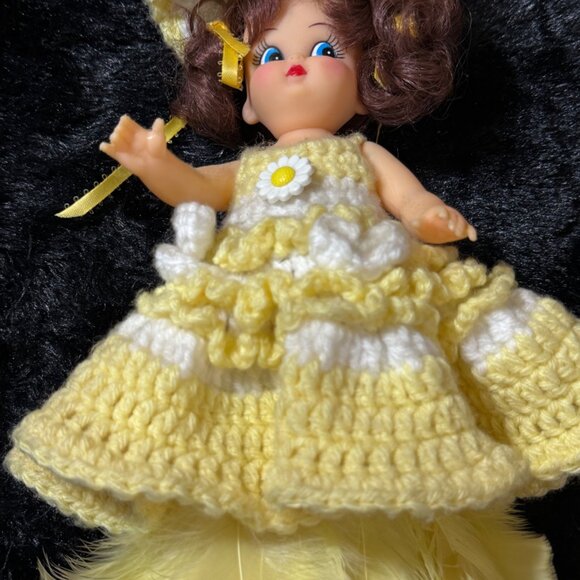 Vintage Crochet Doll Feather Duster Cover  Yellow And White - Picture 2 of 9